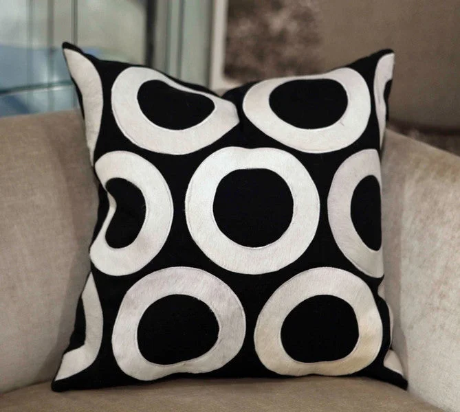 Pregnancy Pillows for Expectant MothersChelsea Black/White 22x22 Pillow - V Rugs and Home