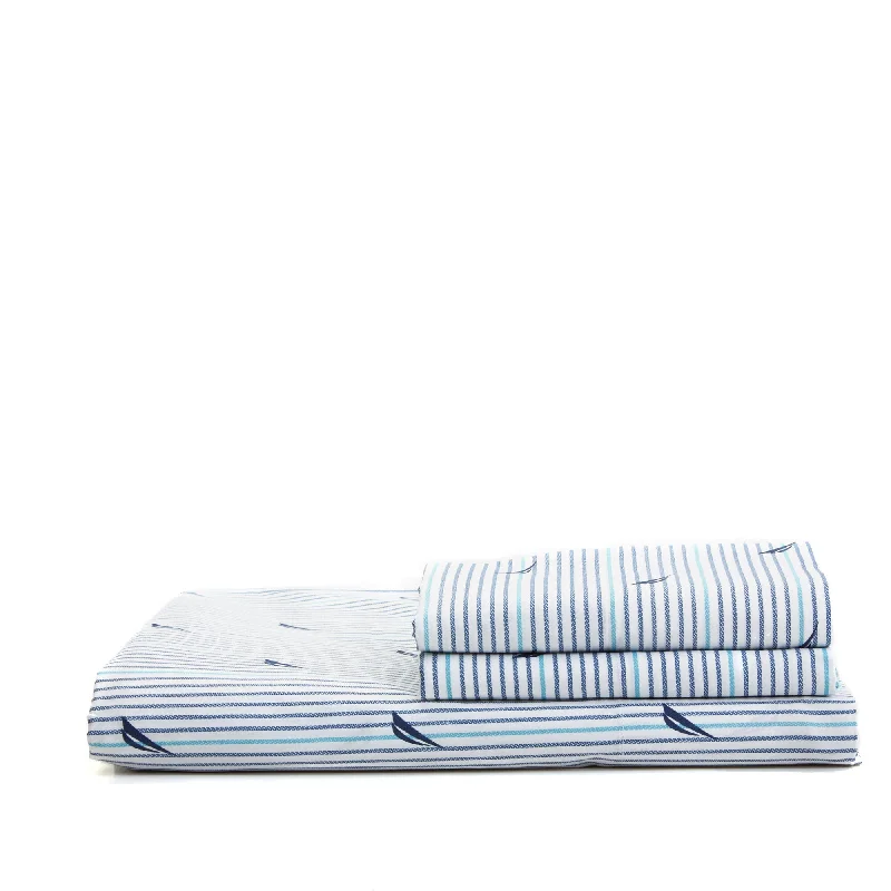 Linen - Cotton Blend Sheets for a Natural and Versatile OptionNautica Audley Navy Sheet Set