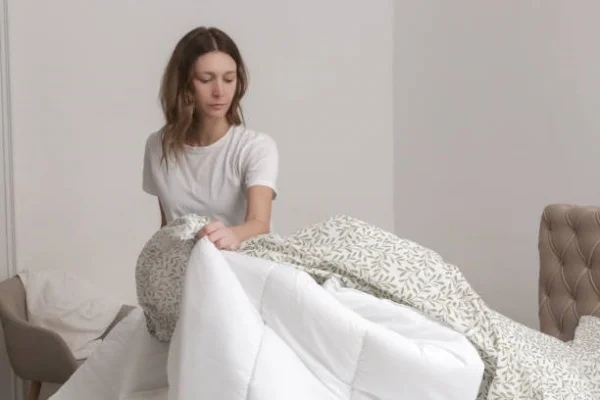 Silky - Smooth Sheets: Redefine Nighttime Comfort