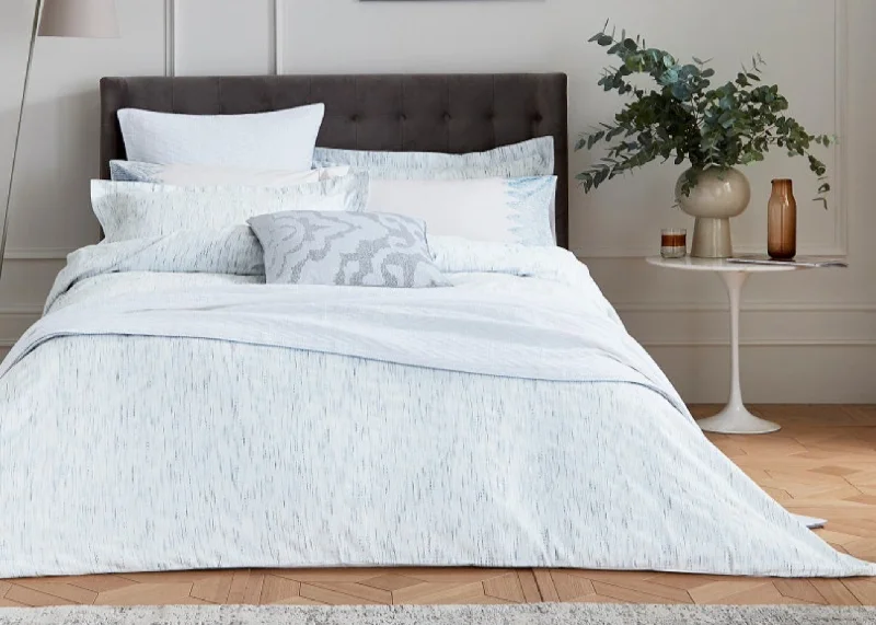 Ombre - colored duvet covers with a gradient effect for a trendy and unique styleBedeck of Belfast "Kita" Duvet Cover and Oxford Pillowcase