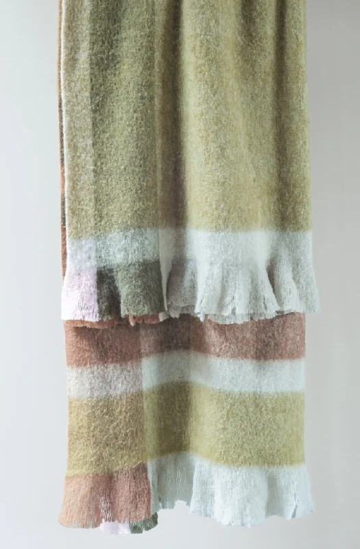 Wool blankets with natural warmth and insulationBivio Moss/Clay Throw