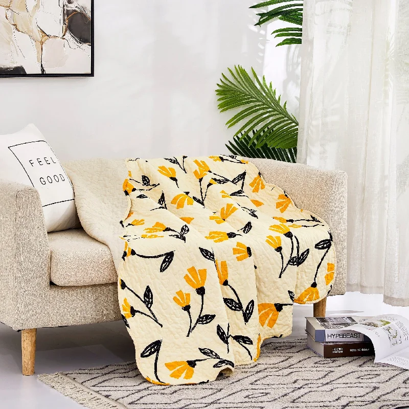 Bamboo fiber blankets with natural antibacterial propertiesDaDa Bedding Botanical Floral Throw Blanket - Quilted Yellow Fleur Golden Orange Spring Time Tulips - Scalloped Edges Bright Vibrant Ivory Cream - 50 x 60