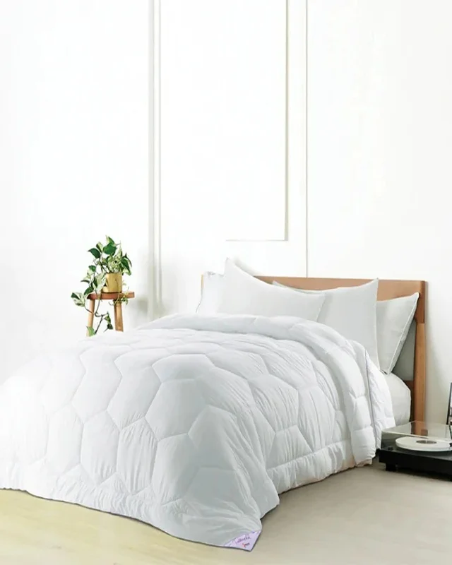 Paisley - printed duvet covers for an exotic and elegant appearanceEnmei White Bedsheet Set