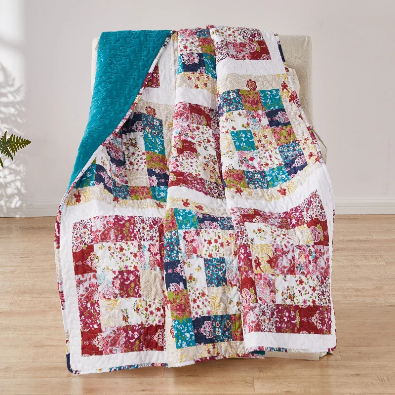 Recycled polyester blankets for an eco - conscious optionHarmony Quilted Throw