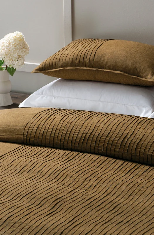 Abstract - designed duvet covers to add an artistic flair to the bedroomkaiyu dark ochre duvet cover set