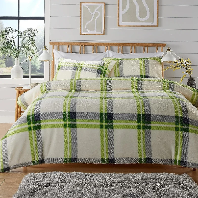 Button - closure duvet covers for a classic and secure fasteningOrkney Check Fleece Duvet Set Grey Green Super Soft Luxurious Bedding Single Double King with Pillowcases Perfect for Winter Nights by OLIVIA ROCCO