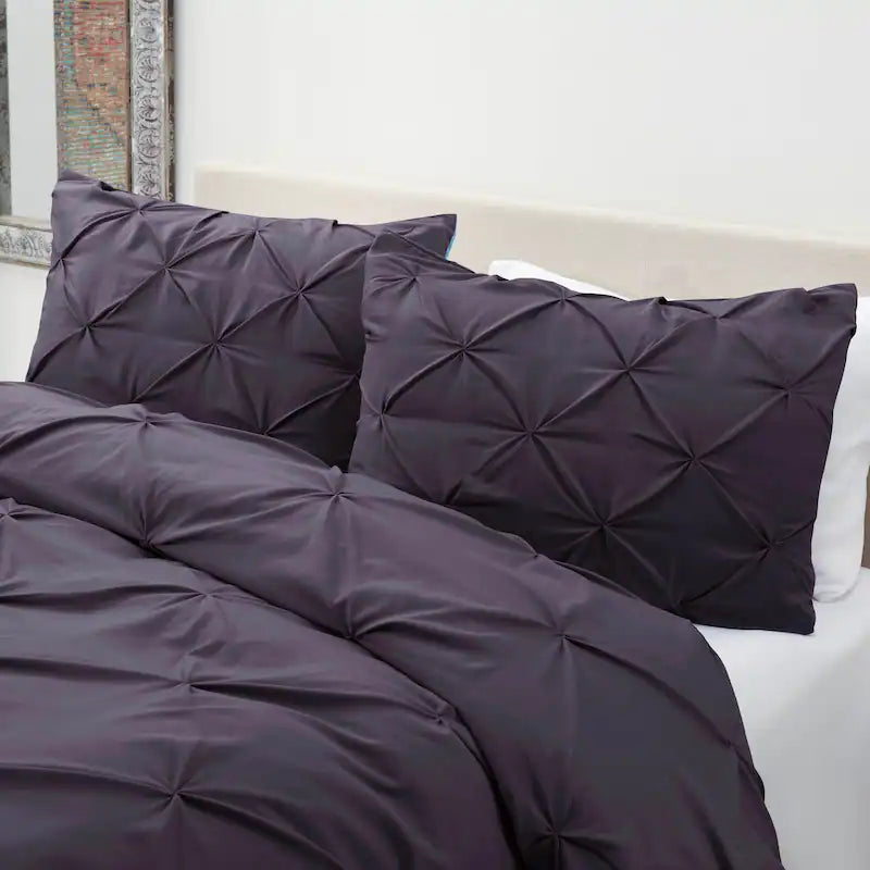 Ombre - colored duvet covers with a gradient effect for a trendy and unique stylePintuck Duvet Cover - Eggplant