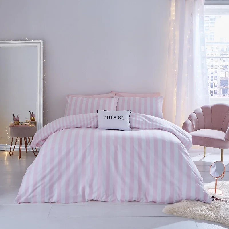 Floral - printed duvet covers for a romantic and feminine touchStripe Tease Duvet Cover Set Pink