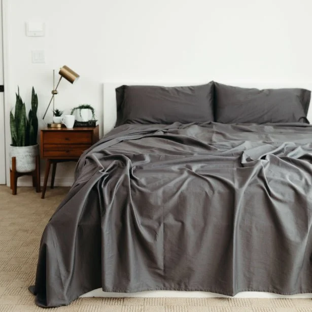 Microfiber blankets that are durable and easy to care forSateen Dream™ Sheets