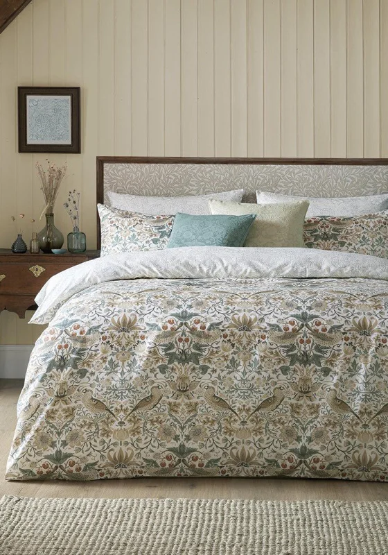 Clearance - priced duvet covers for a great deal on last - season modelsBed duvet covers to enhance the comfort and aesthetics of the bedroomMorris & Co Strawberry Thief Duvet Cover Set, Hessian