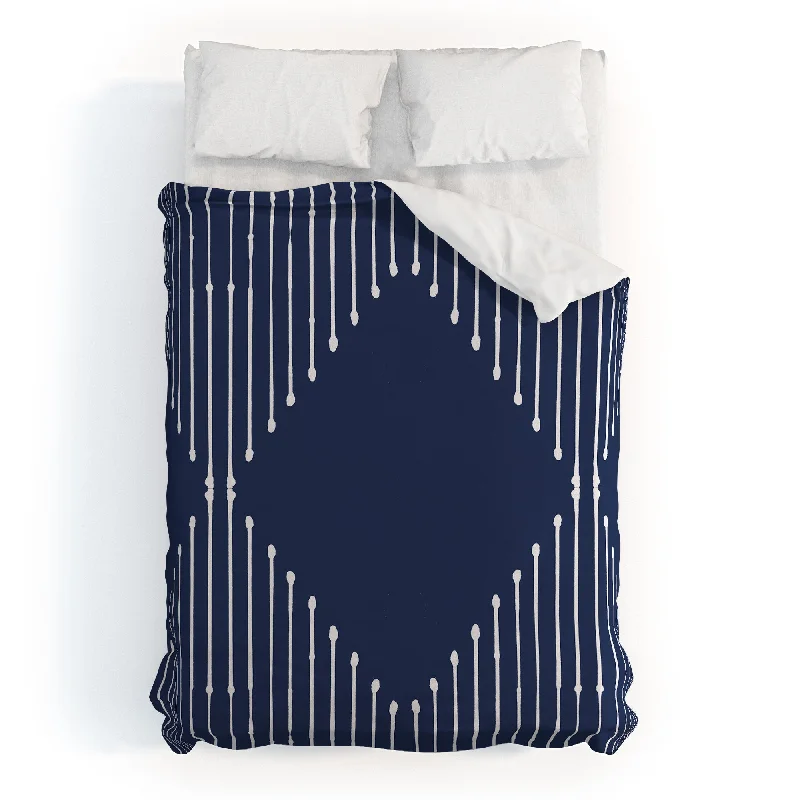 Ombre - colored duvet covers with a gradient effect for a trendy and unique styleSummer Sun Home Art Geo Navy Polyester Duvet