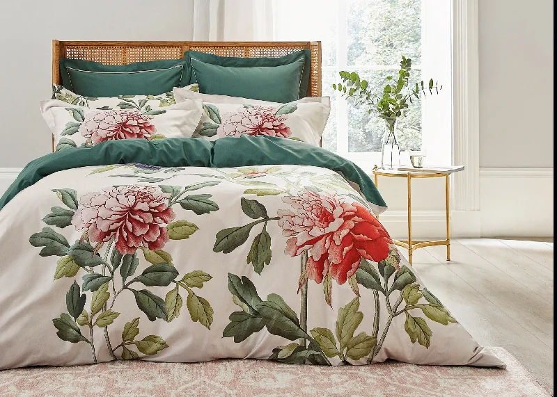 Organic cotton duvet covers for a chemical - free and eco - friendly optionV & A "Perennial Peony" Duvet Cover