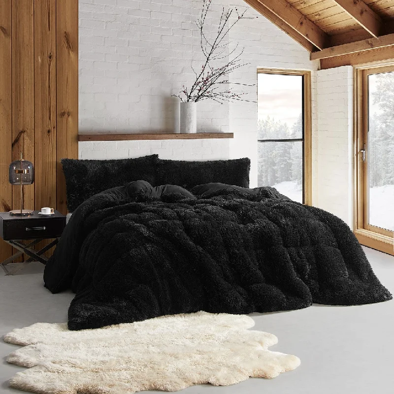 Latex - filled comforters with a bouncy texture and good supportAlaskan Winters® - Coma Inducer® Oversized Comforter - Black