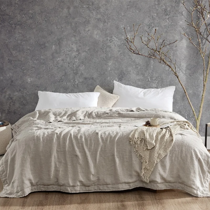 Latex - filled comforters with a bouncy texture and good supportDark Sky Reserve® - Portugal Made 100% Linen Oversized Comforter - Stone Taupe