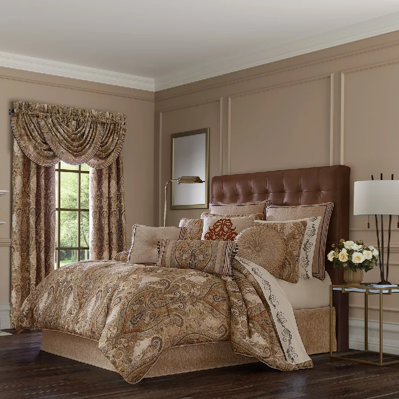 Silk - filled comforters for a luxurious and smooth touchJ. Queen New York Luciana Comforter Set