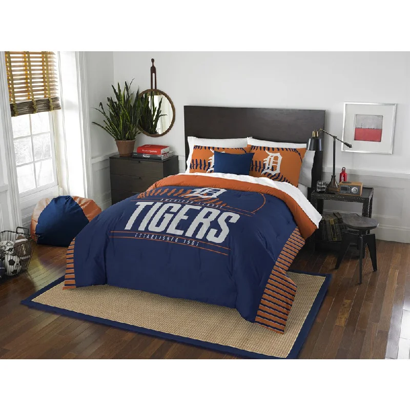 Down - filled comforters for supreme warmth and lightnessMLB Detroit Tigers Grandslam Full/Queen 3-piece Comforter Set