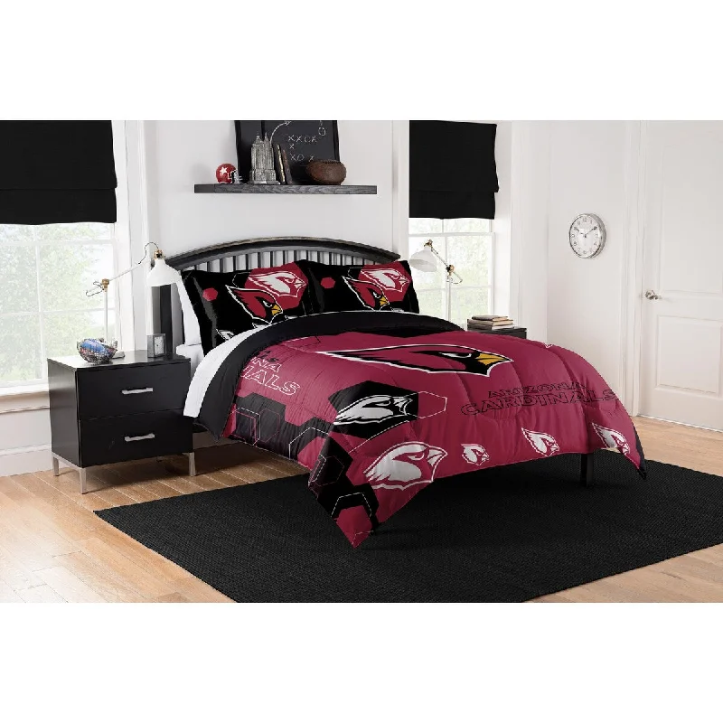 Duck down comforters with a softer feel and good warmth retentionNFL 849 Cardinals Hexagon F/Q Comforter Set