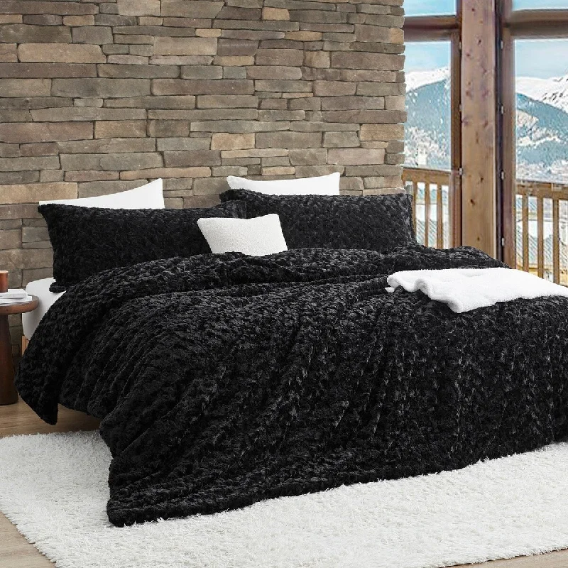 Latex - filled comforters with a bouncy texture and good supportObsessed - Coma Inducer® Oversized Comforter Set - Black