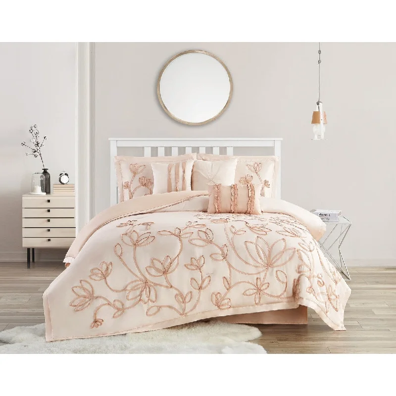 Wool - filled comforters with natural moisture - wicking and temperature - regulating featuresPeach Floral Queen Comforter Set